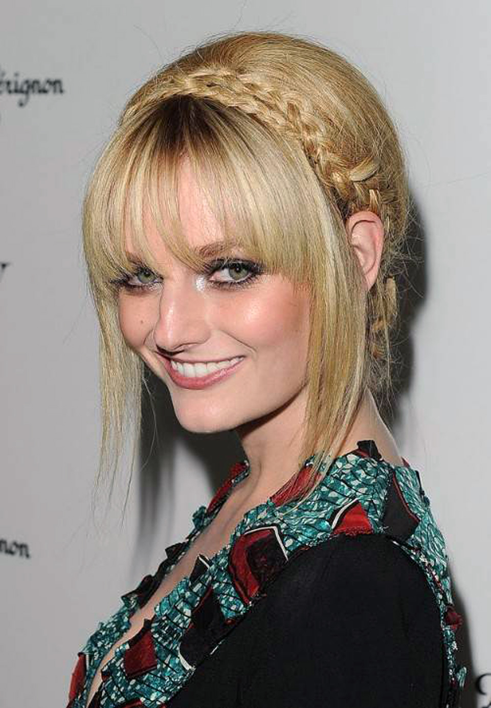 Cute Short Braids Model Cute Short Braids Model