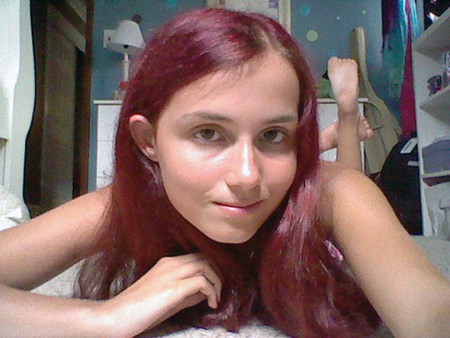 Red Velvet Hair Colour Styles