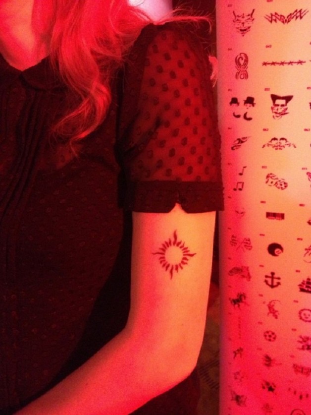 Small Sun Temporary Airbrushes Tattooing Small Sun Temporary Airbrushes Tattooing